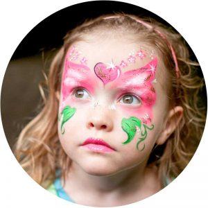 Kunterbuntes Kinderschminken begeistert alle Kinder